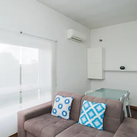 Harry's Flat 38 罗马